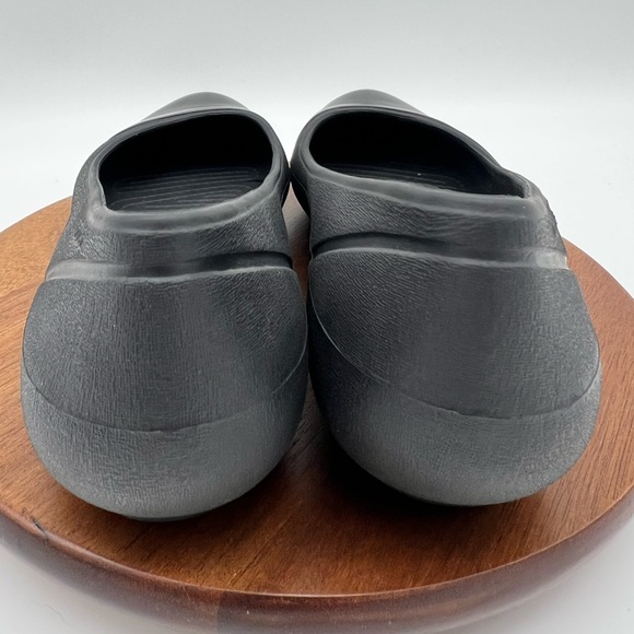 Crocs Black Patent Cap Toe Casual Comfort Ballet Flats Women Shoe Sz.6 - Picture 4 of 6